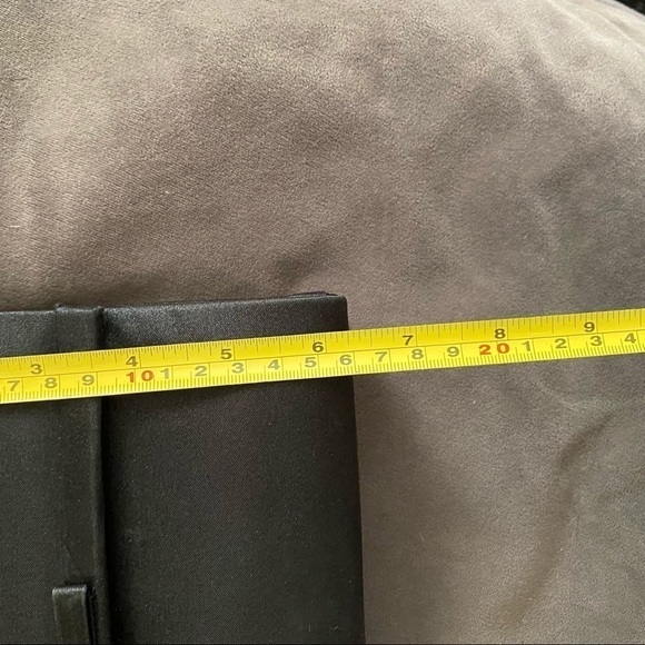 KENNETH COLE Purse. Satin clutch with bow, removable strap, black - Picture 6 of 7